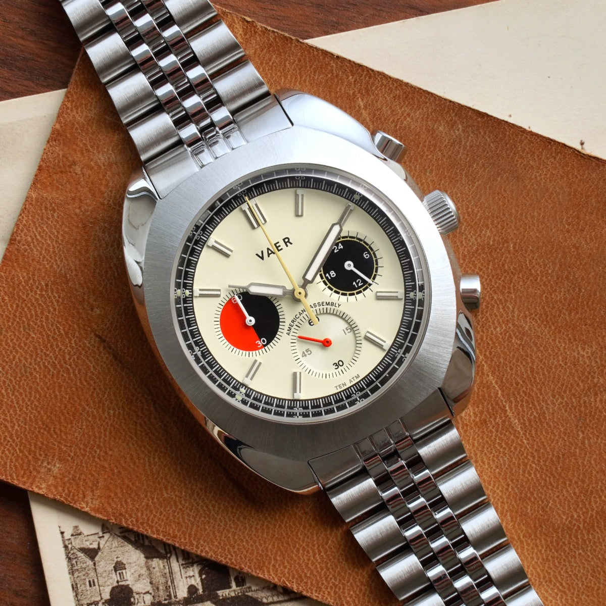 R1 USA Racing Chronograph - Cream 42mm