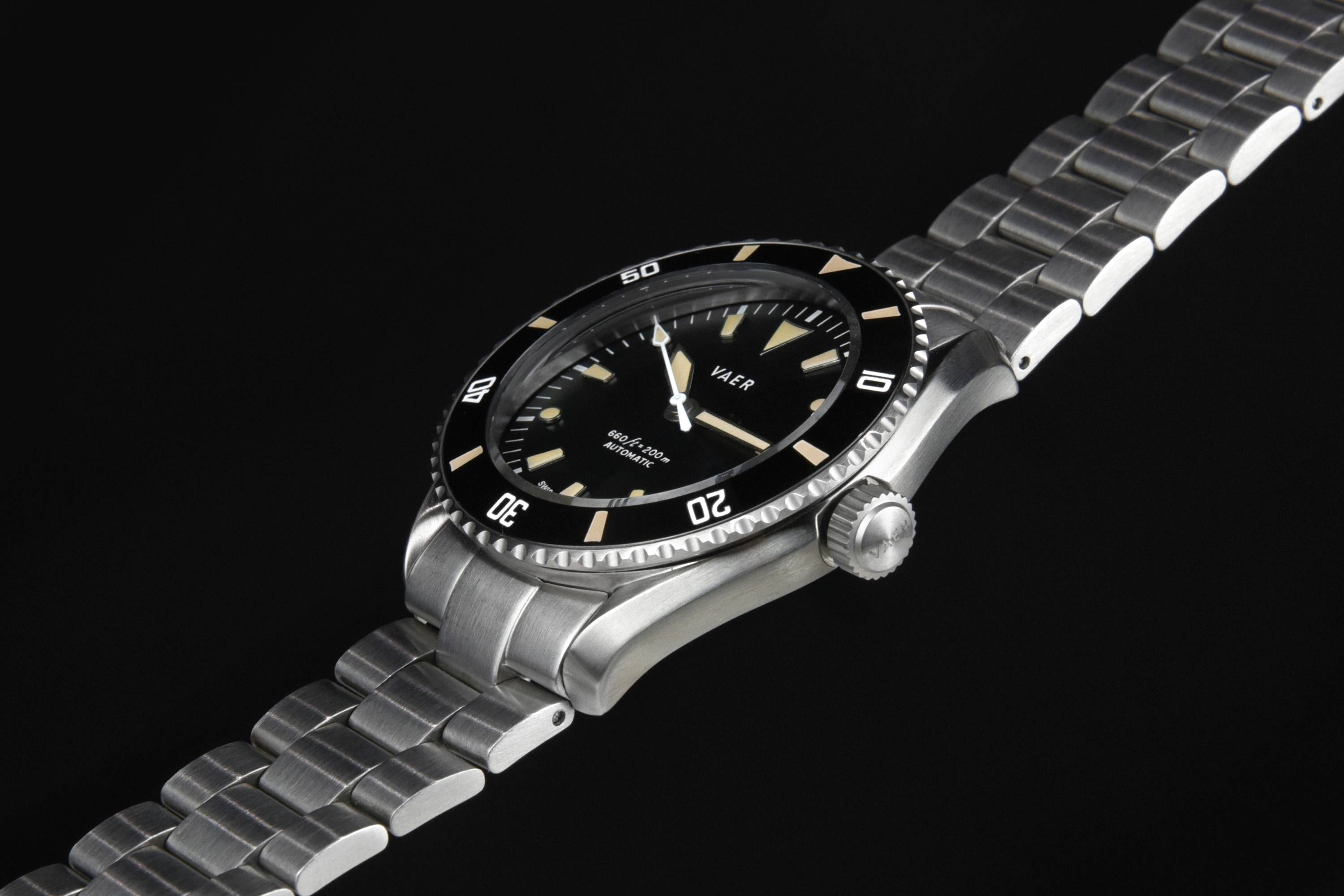 Updates on the Vaer Dive Watch: Photos, Specs, and Delivery Timelines